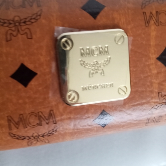 MCM Women's Sunglasses - Brown Lens Shiny Rose Metal Frame | MCM139SA 784 NEW - Picture 9 of 11